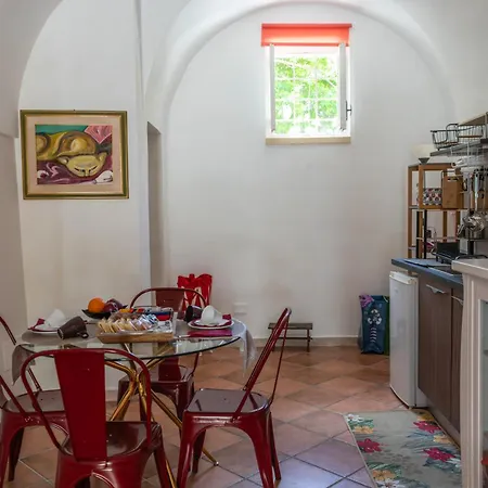 Bed & Breakfast Corte Dei Memoli Di Margiotta Giuseppina