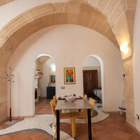 Corte Dei Memoli Di Margiotta Giuseppina Lecce