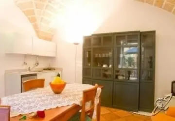 Alojamento de Acomodação e Pequeno-almoço Corte Dei Memoli Di Margiotta Giuseppina 3*
